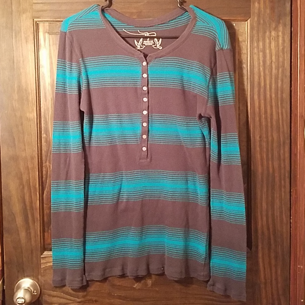 Grey and teal long sleeve shirt
